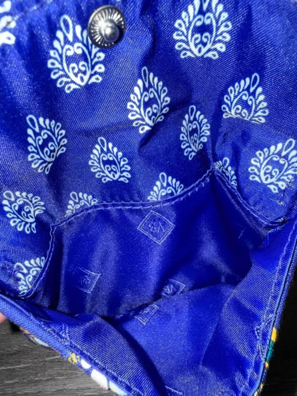 Vera Bradley Quilted Mini Wallet in Navy Blue Floral - Picture 4 of 6